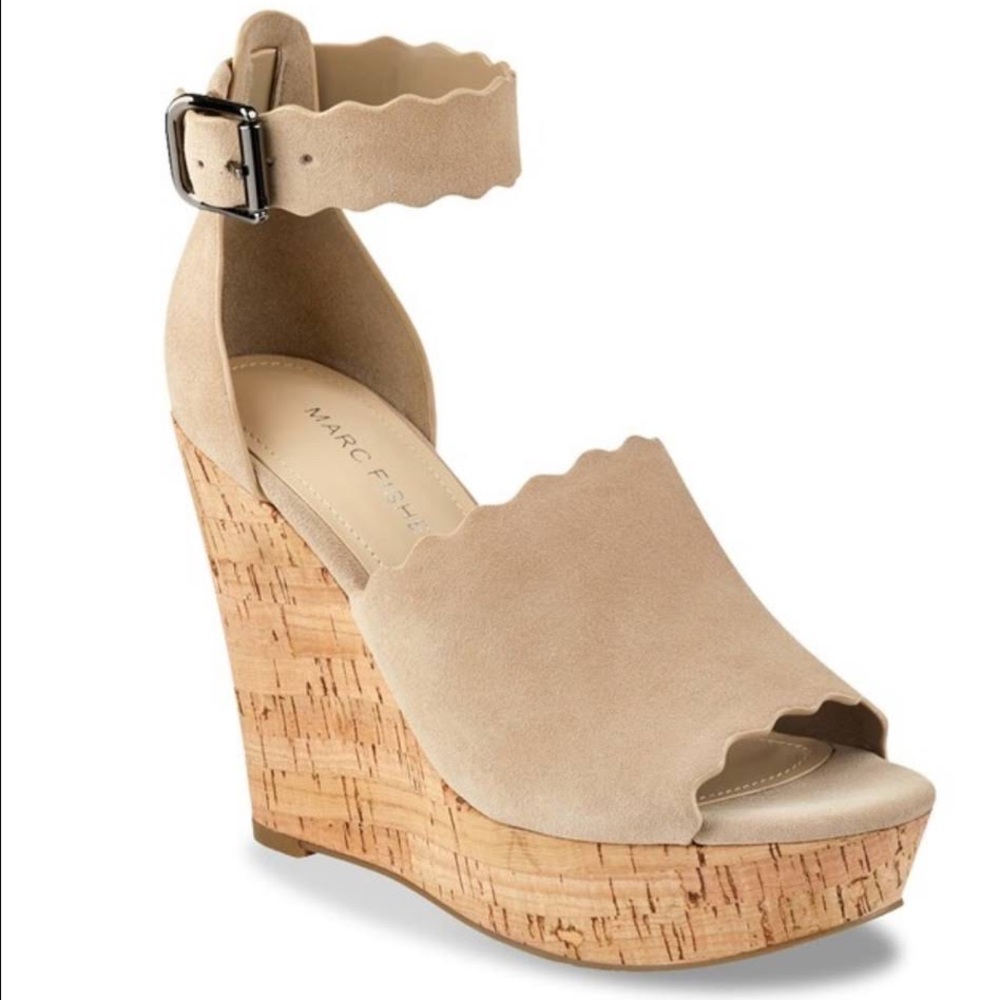 Marc Fisher Hayo Wedge Sandal size 6
